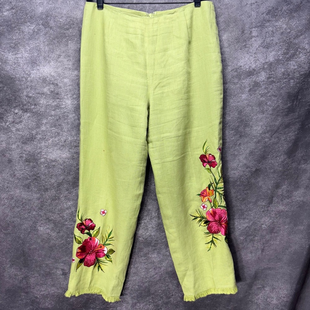 Kelly and Diane Linen Floral Embroidered Cropped Pants Size 10 Green Frayed Hem